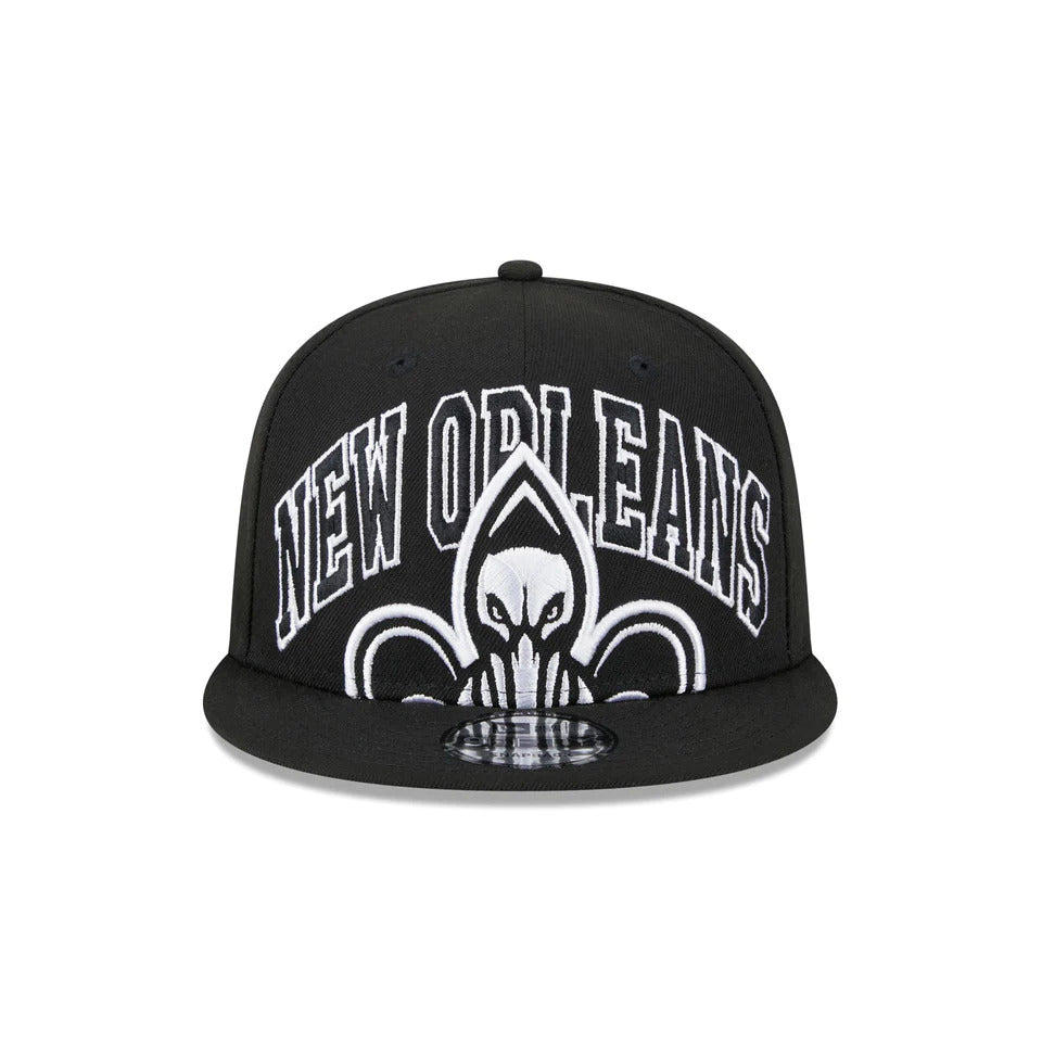New Era New Orleans Pelicans Black Tip Off 9Fifty Snapback (60421582)