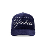 New Era NY Yankees Team Script 19Twenty Precurved Snapback (60758410)