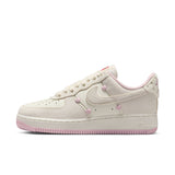 Nike Women's Air Force 1 '07 LX (HV5992-111)