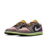 Air Jordan 1 Low SE (HQ2010-005)