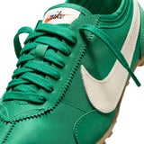 Nike Women's Moon Shoe OG (IW0955-300)