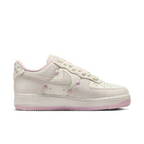 Nike Women's Air Force 1 '07 LX (HV5992-111)