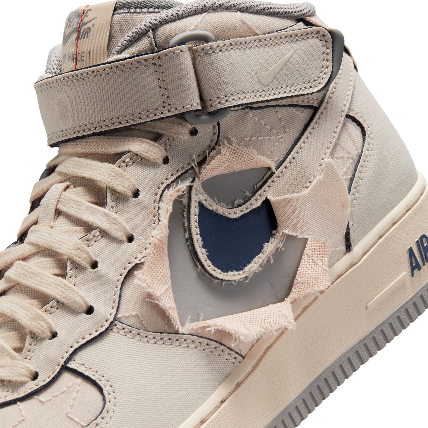 Nike Men's Air Force 1 Mid '07 LX Shoes