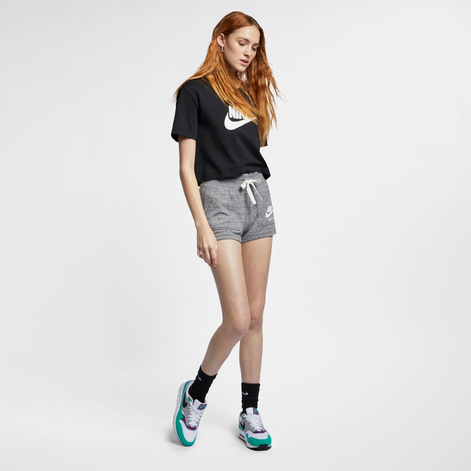 Nike Women's Sportswear Essential Crop Top (BV6175-010) – STNDRD