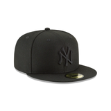 New Era New York Yankees Black On Black 59/50 Fitted Hat (11591128)