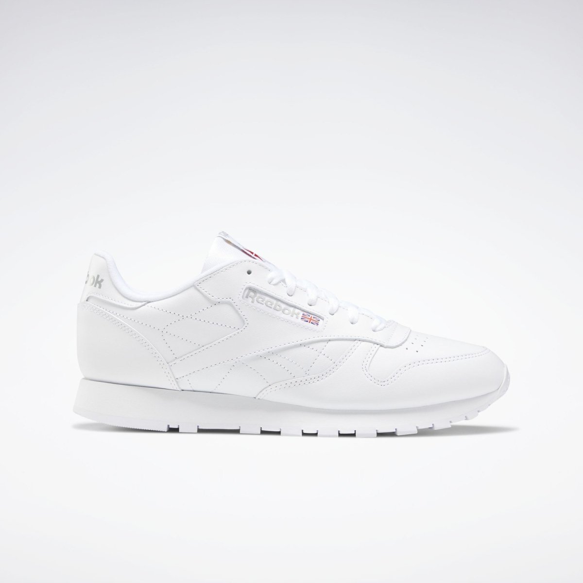 Reebok Classic Leather sneakers in triple white | ASOS